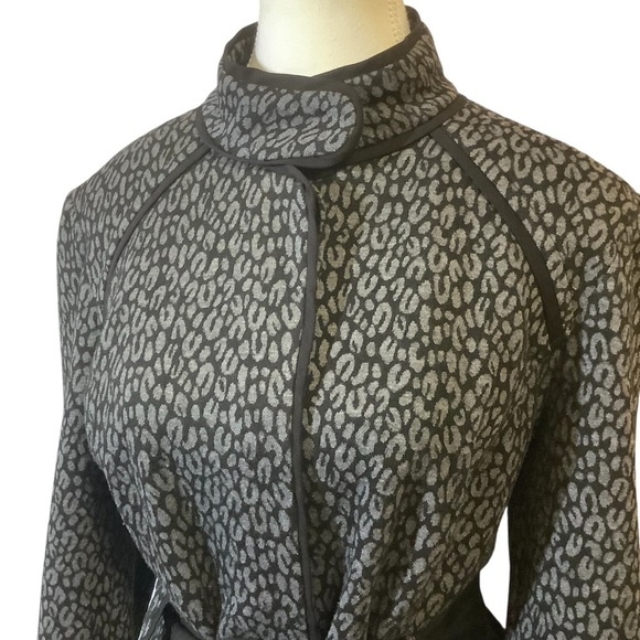 SANDRO SPORTSWEAR PATTERNED/ BUTTON-UP JACKET WITH TIE-UP BELT/ Size L - Picture 6 of 15